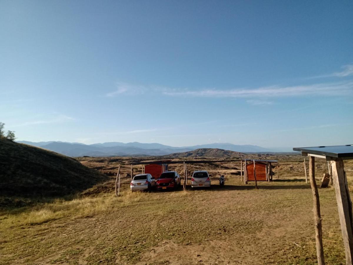 Mirador Valle De La Tatacoa فيلافيجا المظهر الخارجي الصورة